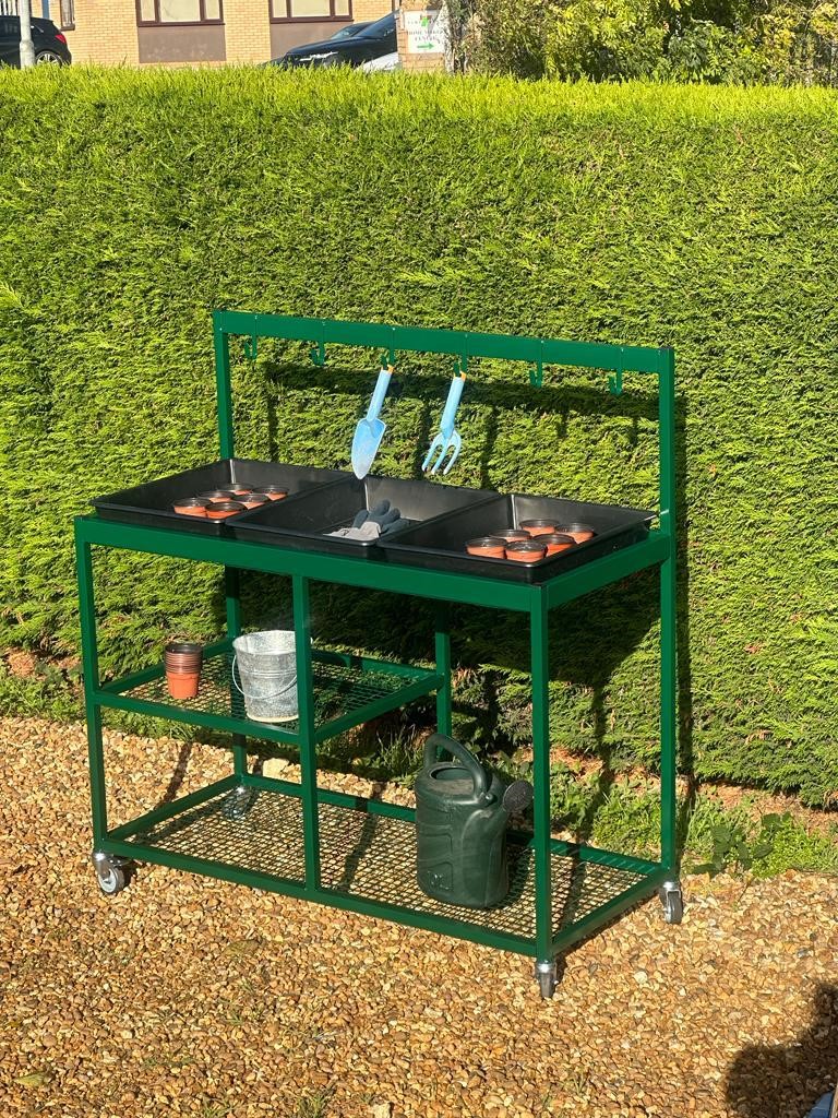 GA2024 Garden Potting Station